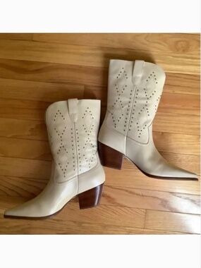 Matisse Cascade Leather Western Block Heel Boots Beige SZ 9